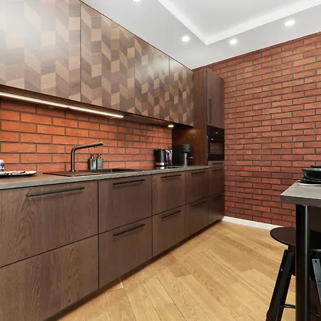 Sky Tower - Luxurious 37Th Floor Apartment By Renters דירה *